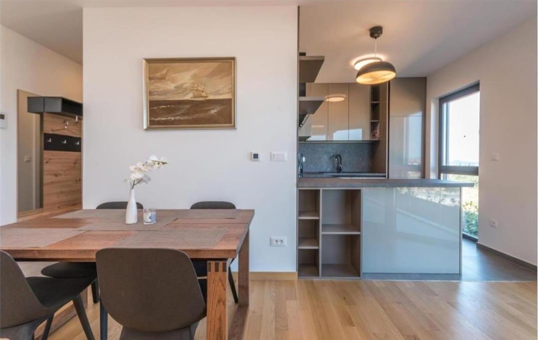 Dvj Apartments 3 Sveti Filip i Jakov Bagian luar foto