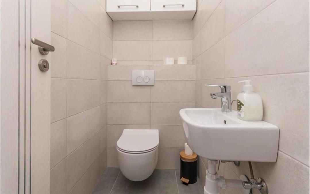 Dvj Apartments 3 Sveti Filip i Jakov Bagian luar foto